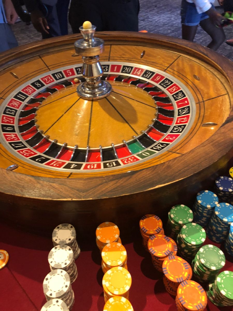 Gunsbet Casino کھلاڑیوں کے لیے لائیو کیسینو سیکشن